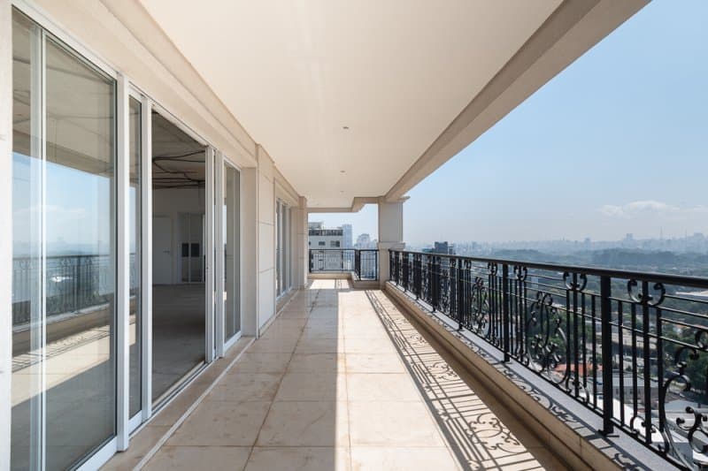 Apartamento - São Paulo, SP no bairro Moema — foto 2