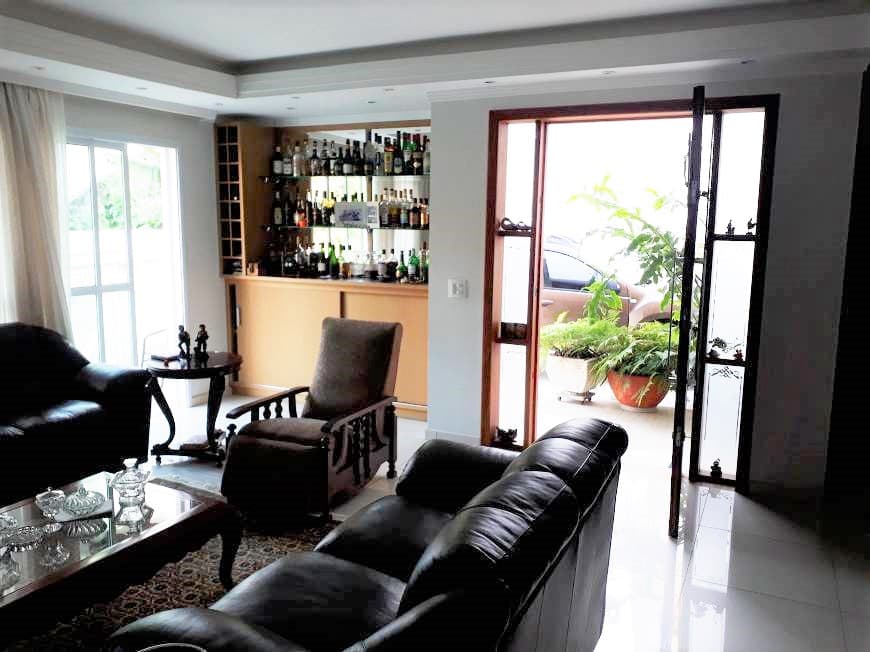 Casa à venda, 388 m², 5 quartos, 2 banheiros, 4 suítes — foto 3