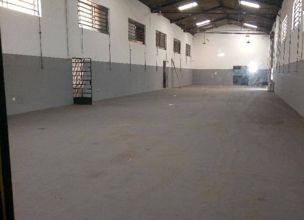 Galpão à venda, 692 m², 3 banheiros — foto 12