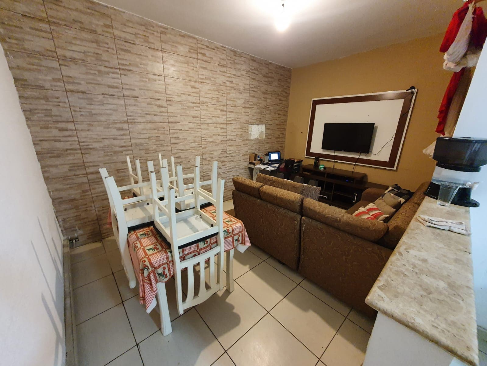 Casa à venda, 125 m², 3 quartos, 2 banheiros — foto 2