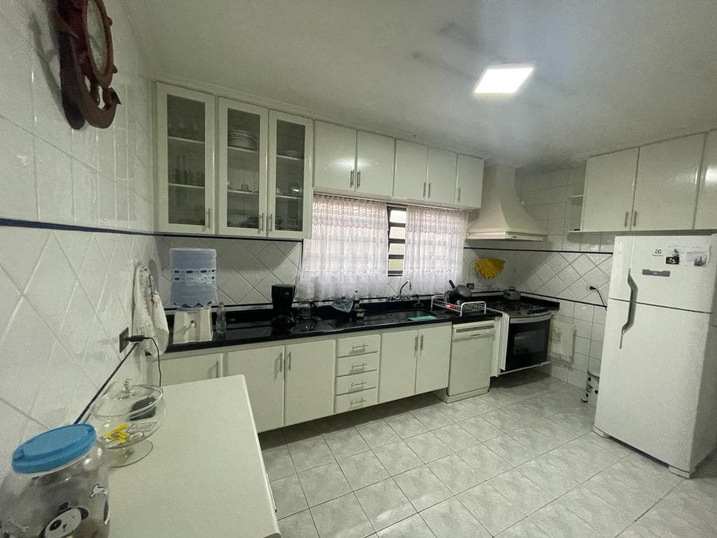Sobrado à venda, 241 m², 3 quartos, 2 banheiros, 1 suíte — foto 7