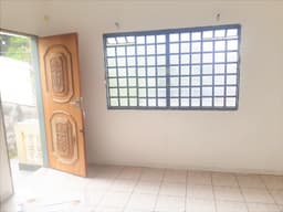 Casa à venda, 270 m², 3 quartos, 2 banheiros, 1 suíte