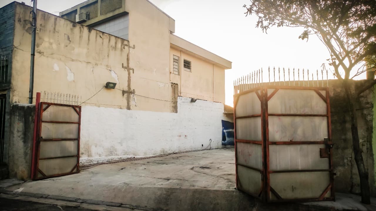 Terreno à venda, 250 m² — foto 2