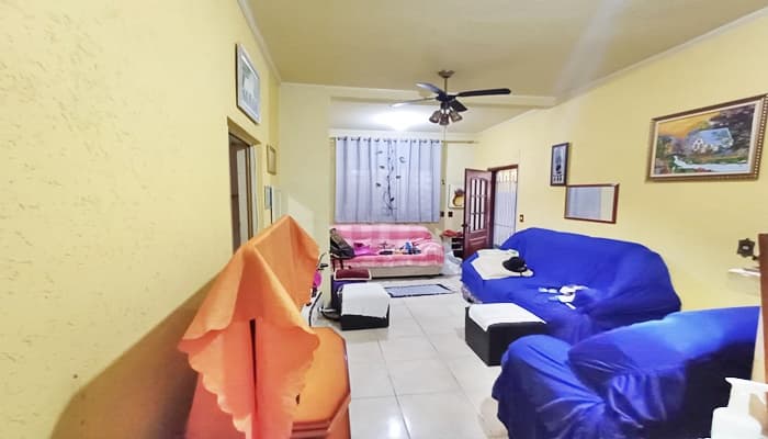 Casa à venda, 250 m², 3 quartos, 2 banheiros — foto 1