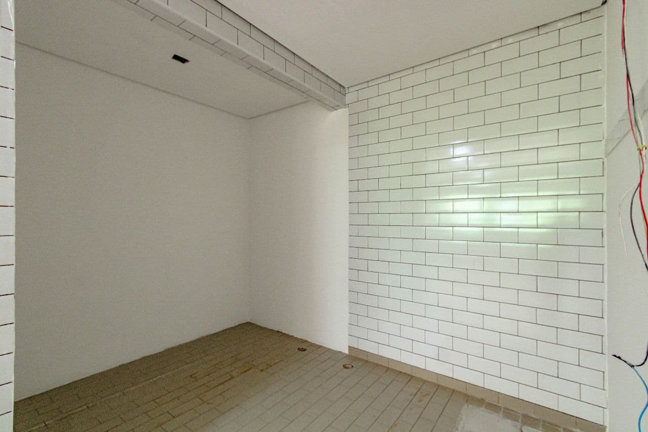 Imóvel Comercial à venda, 229 m², 2 banheiros — foto 12