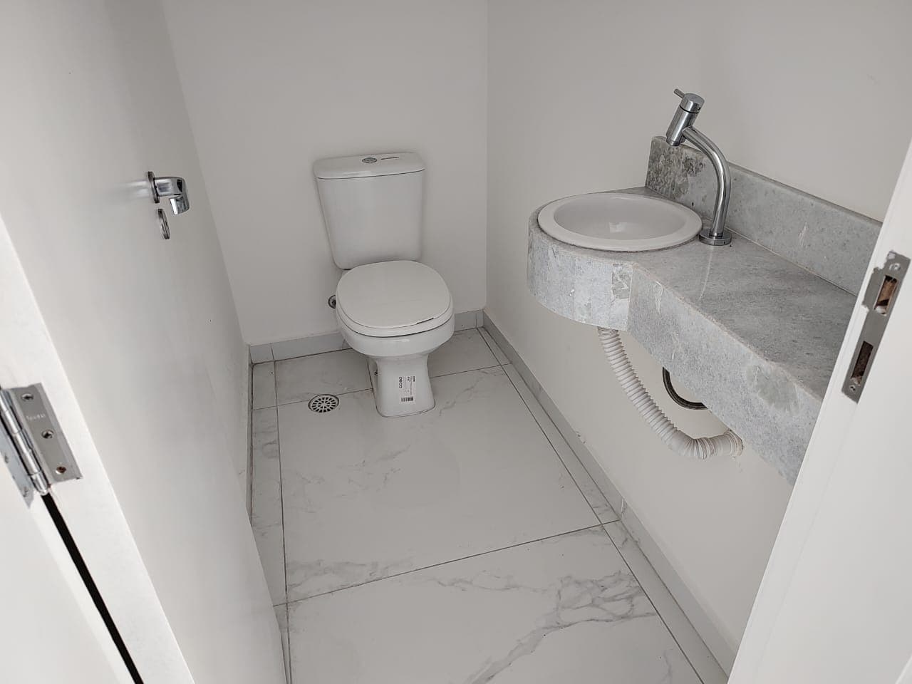 Sobrado à venda, 230 m², 3 quartos, 2 banheiros, 1 suíte — foto 6