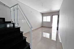 Sobrado à venda, 135 m², 3 quartos, 4 banheiros, 3 suítes