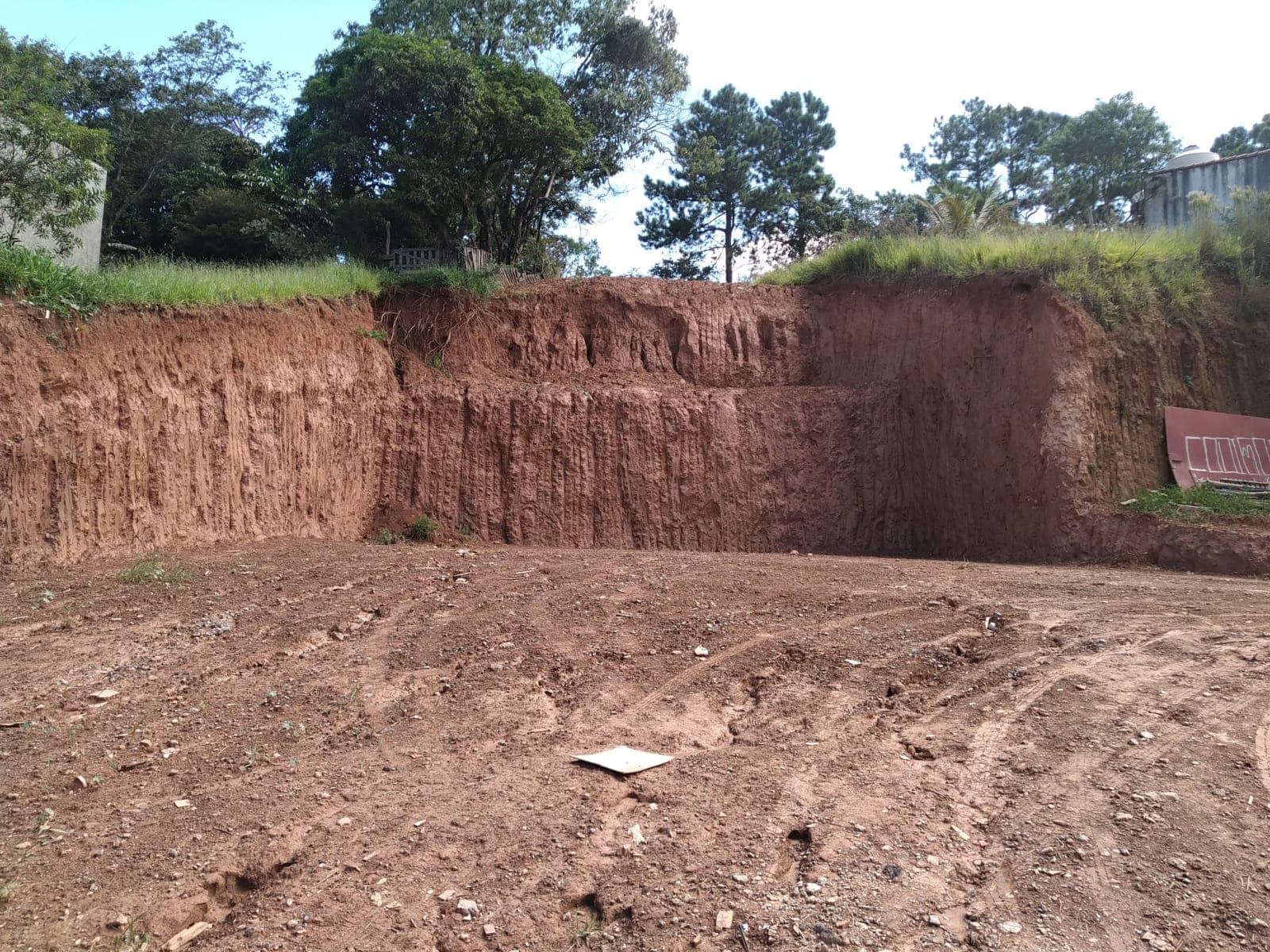 Terreno à venda, 587 m² — foto 2