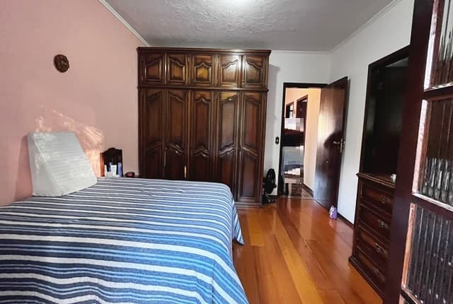 Sobrado à venda, 318 m², 4 quartos, 4 banheiros, 4 suítes — foto 14