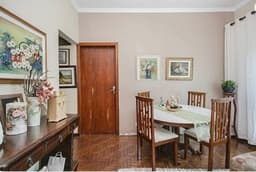 Casa à venda, 150 m², 3 quartos, 3 banheiros, 2 suítes
