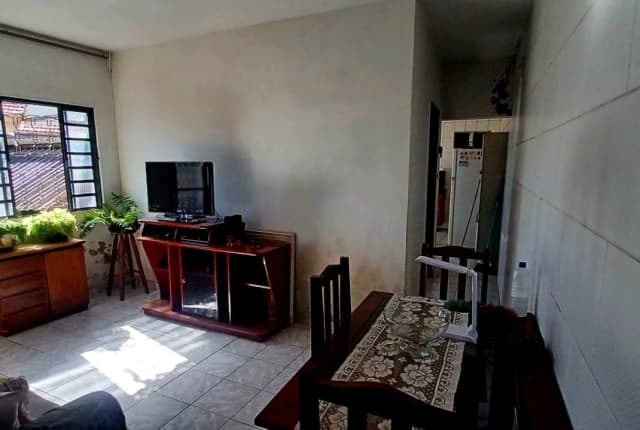 Casa à venda, 330 m², 2 quartos, 2 banheiros — foto 4