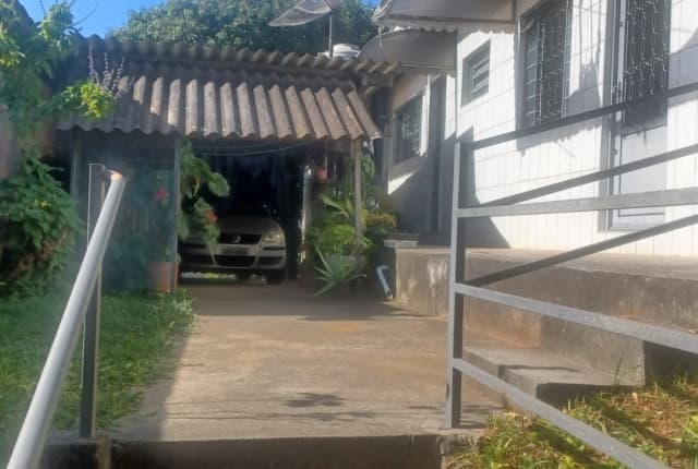 Casa à venda, 330 m², 2 quartos, 2 banheiros — foto 1