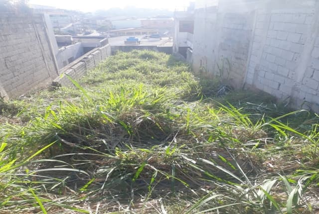 Terreno à venda, 150 m² — foto 2