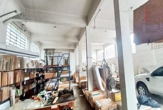 Galpão à venda, 900 m² — foto 11