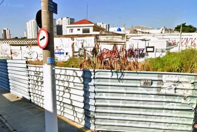 Terreno à venda, 810 m² — foto 2