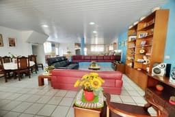 Imóvel Comercial à venda, 212 m², 5 quartos, 2 banheiros, 1 suíte