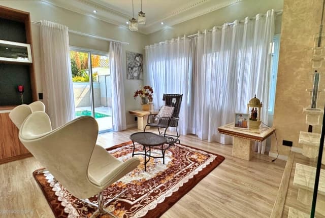 Sobrado à venda, 304 m², 4 quartos, 5 banheiros, 3 suítes — foto 2