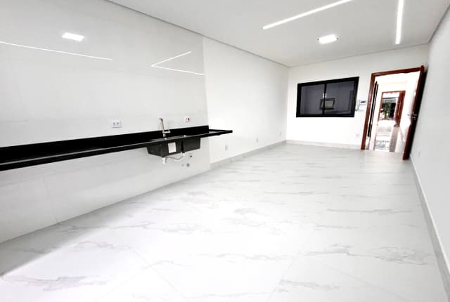 Sobrado à venda, 180 m², 4 quartos, 4 banheiros, 3 suítes — foto 12