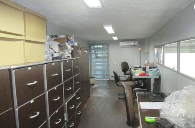 Galpão à venda, 700 m² — foto 12