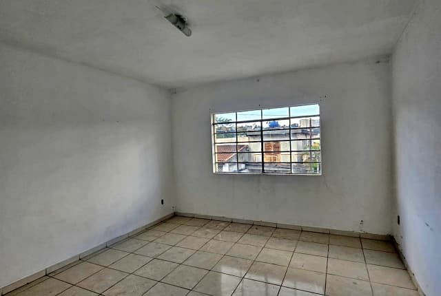 Sobrado à venda, 294 m², 5 quartos, 4 banheiros, 1 suíte — foto 2