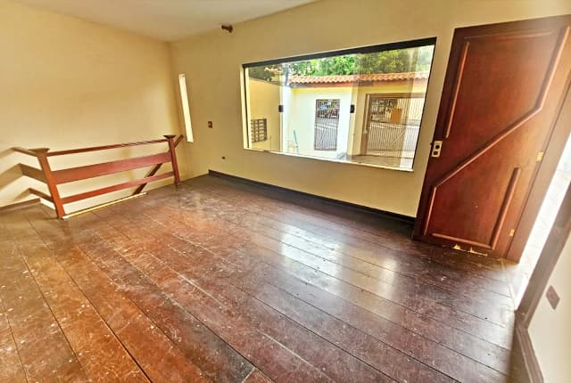 Casa à venda, 160 m², 4 quartos, 5 banheiros, 3 suítes — foto 2