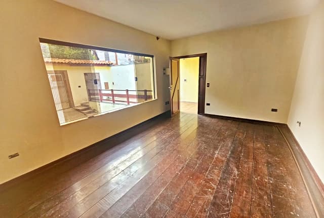 Casa à venda, 160 m², 4 quartos, 5 banheiros, 3 suítes — foto 3