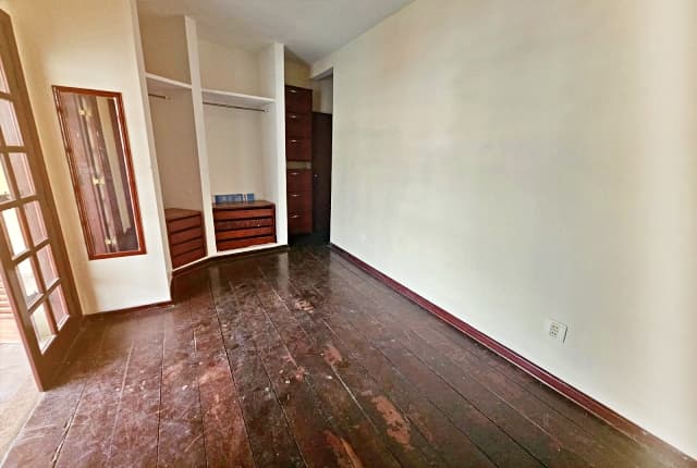 Casa à venda, 160 m², 4 quartos, 5 banheiros, 3 suítes — foto 4