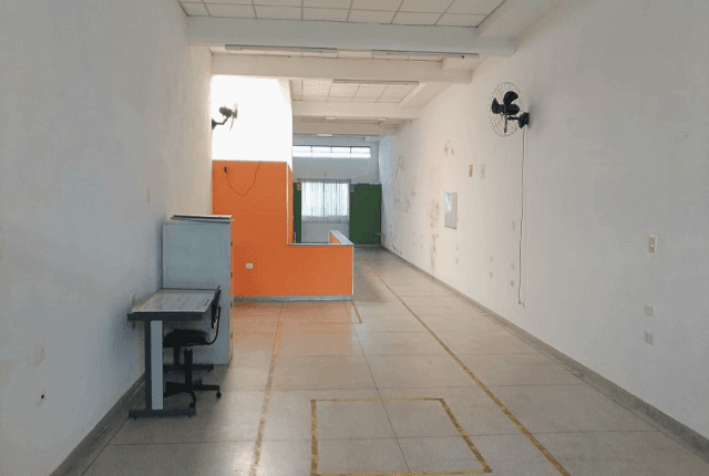 Galpão à venda, 240 m², 2 banheiros — foto 9
