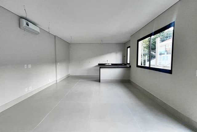 Sobrado à venda, 193 m², 3 quartos, 3 banheiros, 1 suíte — foto 3