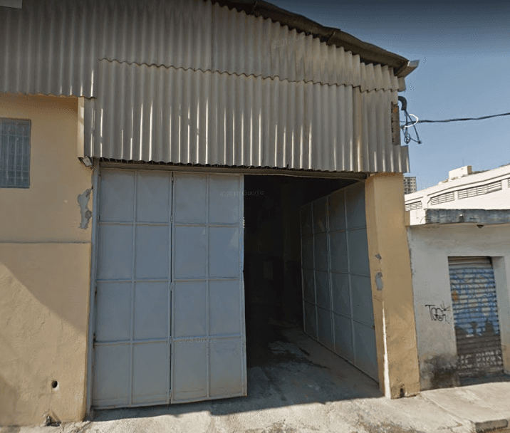 Galpão à venda, 400 m², 1 banheiro — foto 2