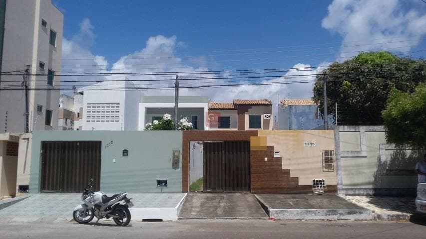 Casa - Venda - Aracaju - SE - Atalaia — foto 1