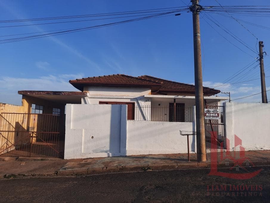 Casa - Aluguel - TAQUARITINGA - SP - CENTRO — foto 1