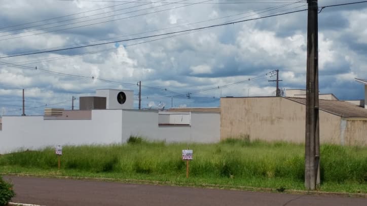 TERRENO (Comercial ou Residencial) com 30,00m2 de FRENTE - — foto 4