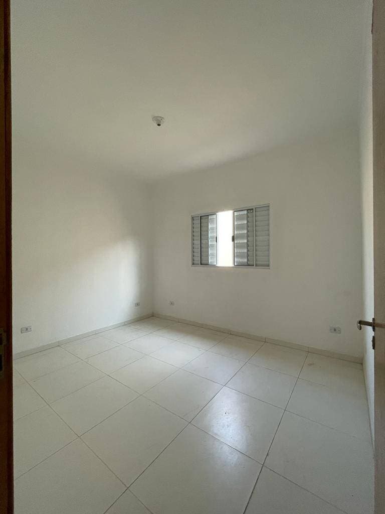 ALUGA-SE CASA NOVA CONDOMÍNIO EXCELENTE LOCALIZACÃO — foto 4
