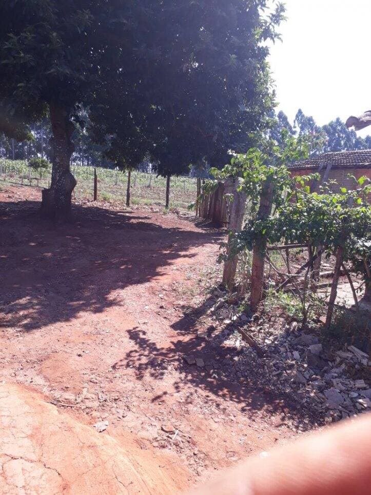 VENDE-SE CHÁCARA NO LOTEAMENTO DO PADRE EM SARUTAIÁ/SP — foto 7