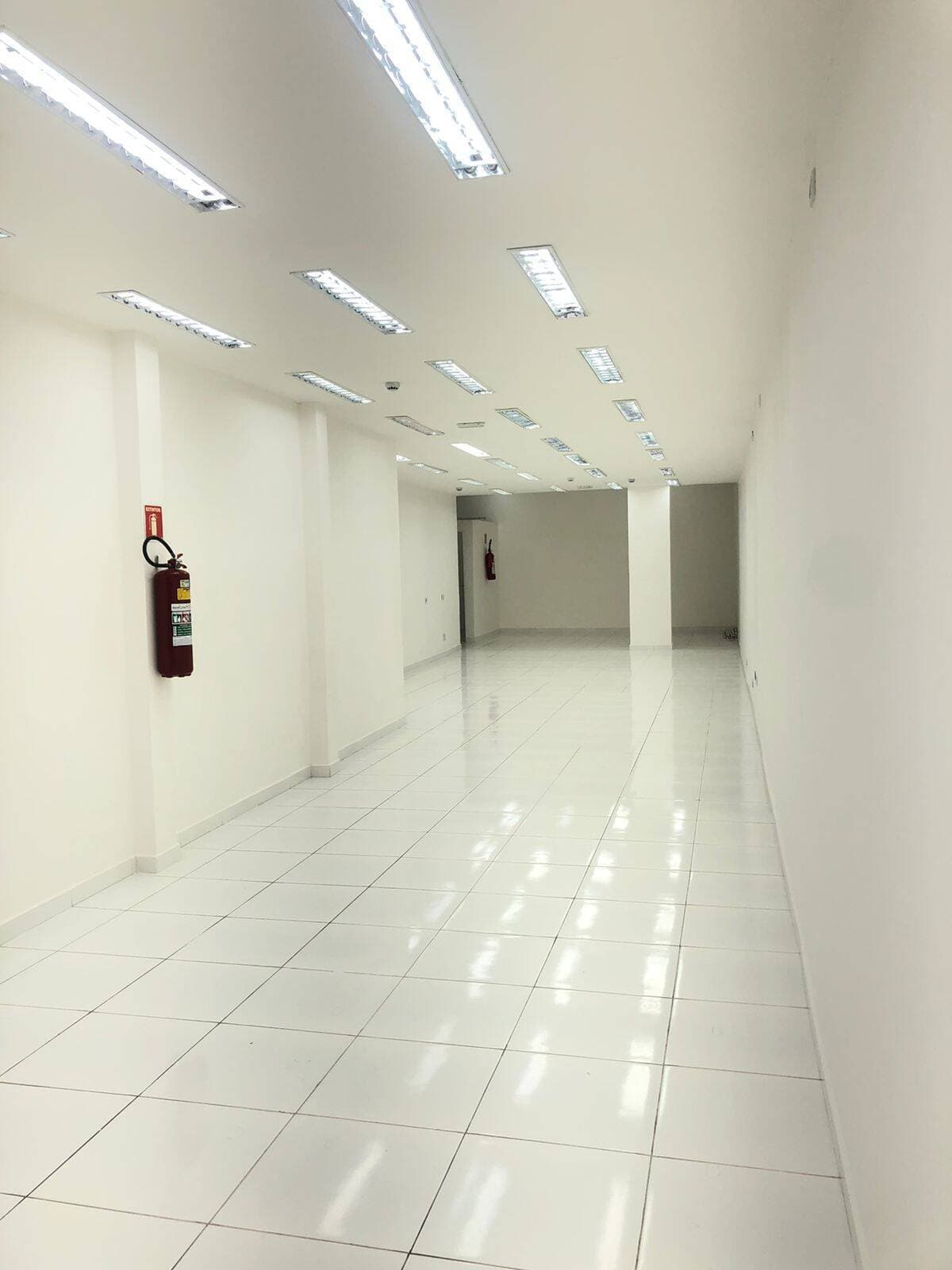 LOJA EM SANTO AMARO 140M² — foto 6