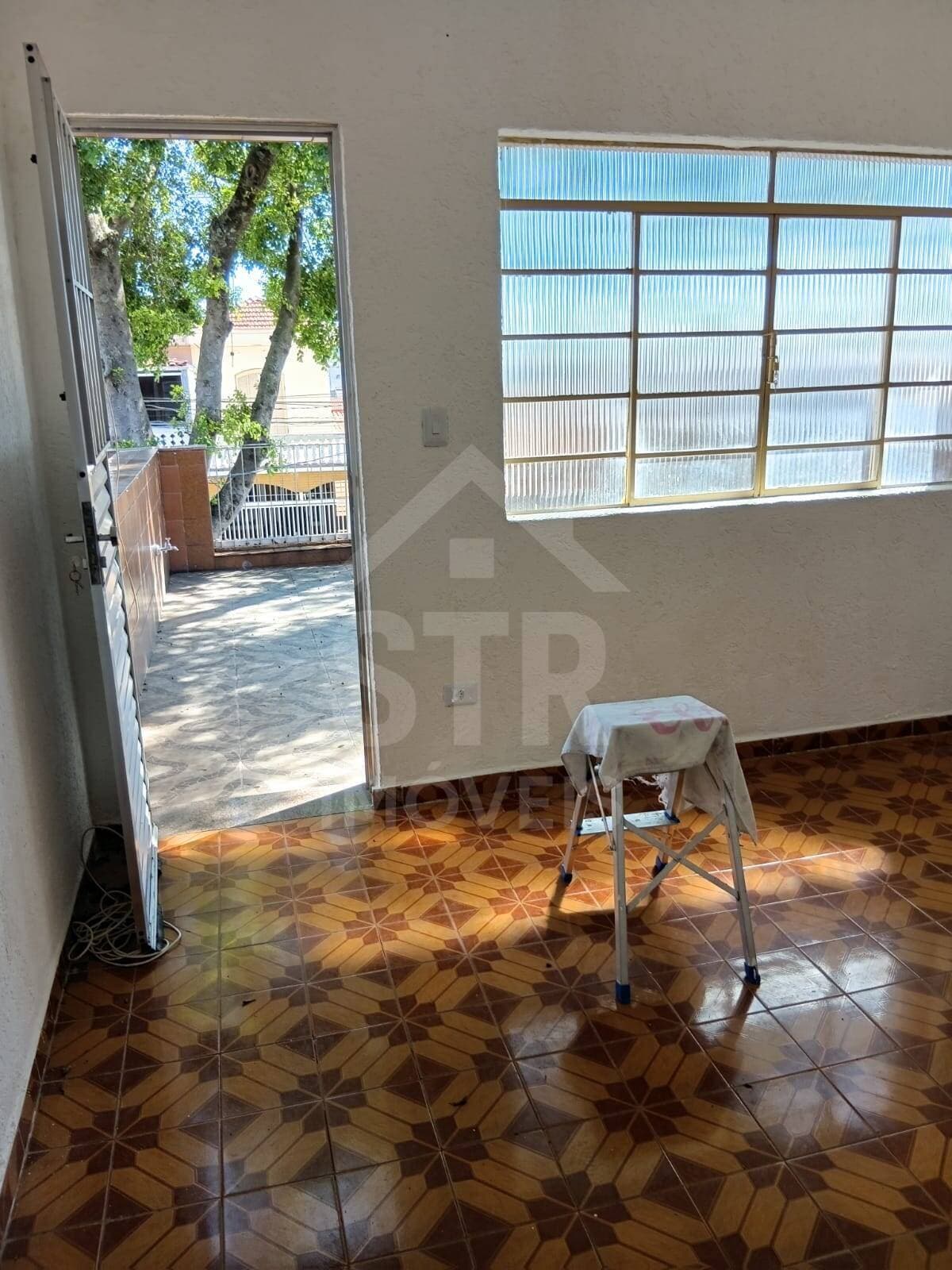 Casa 1 Dorm com Sacada | 70m² - Vila Formosa — foto 2