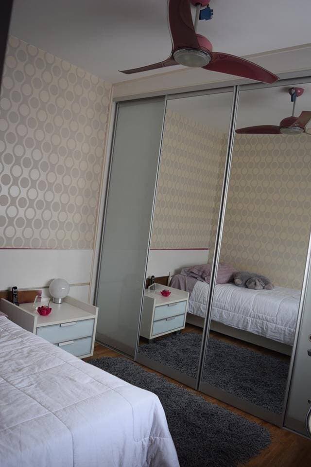 Linda casa no Tarumã com 04 dormitórios- sendo 02 suítes. — foto 5