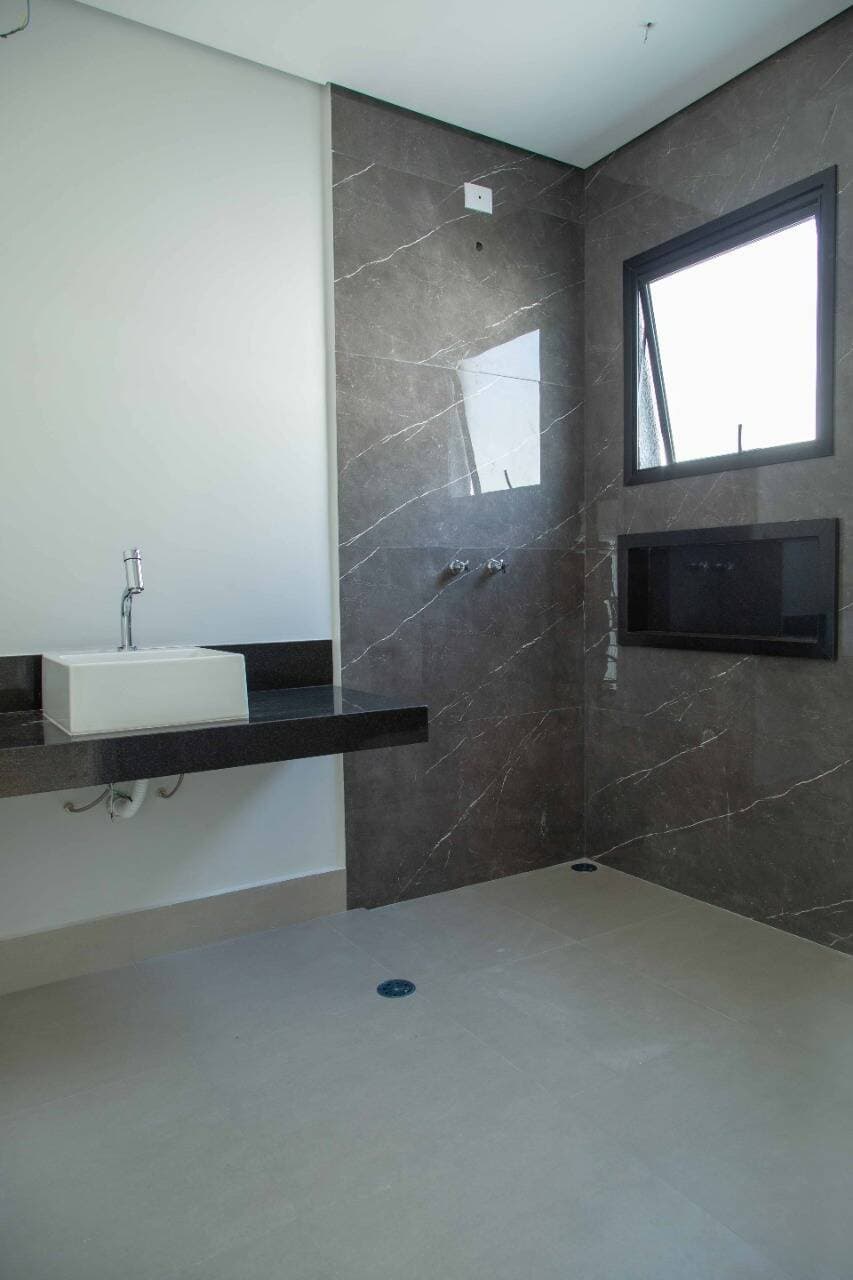 Linda casa térrea 3 suítes Residencial Itahyê !!! — foto 2