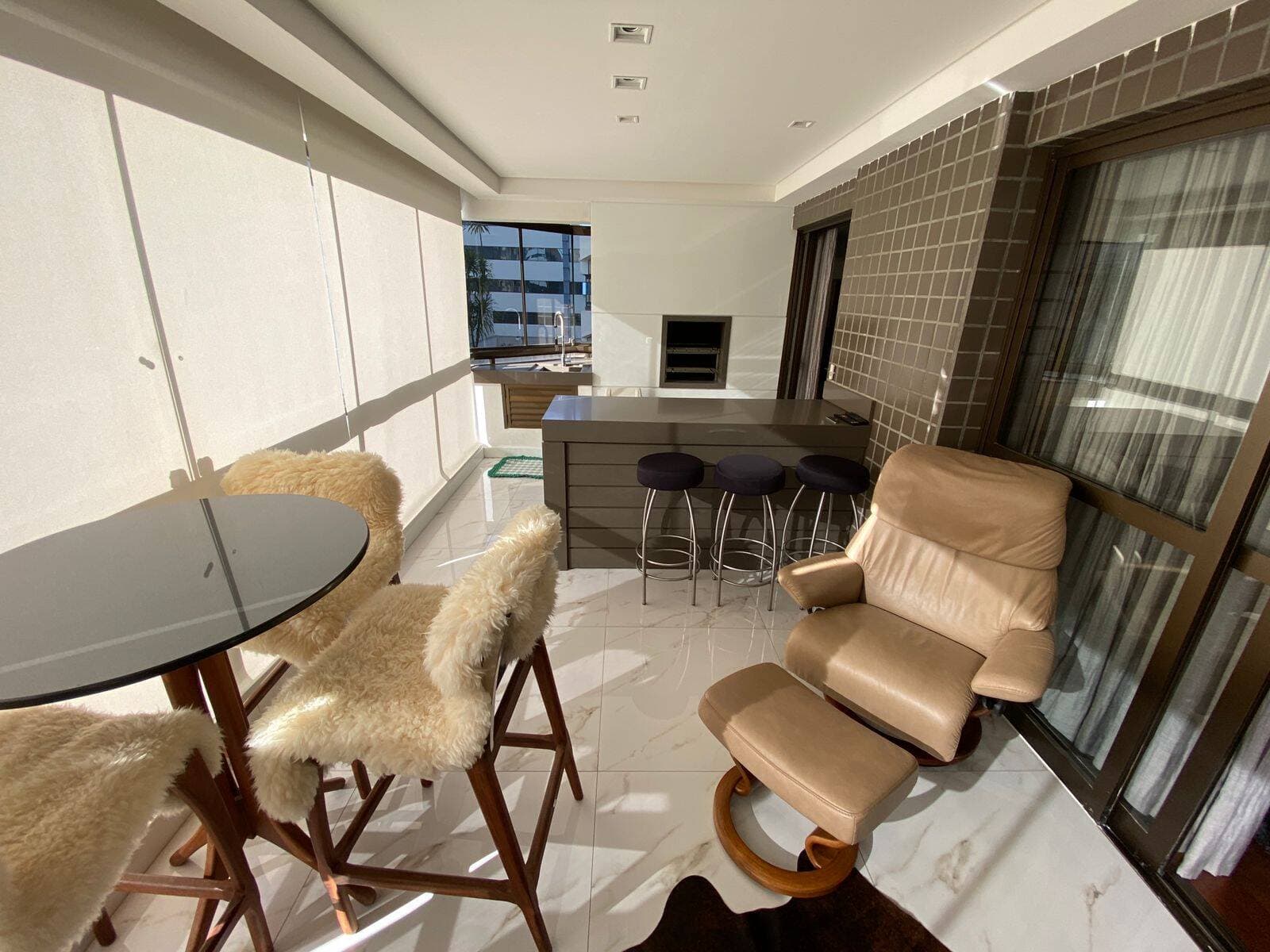 Apartamento 4 dormitórios Ed Chateu Alphaville Alameda Cauxi — foto 5