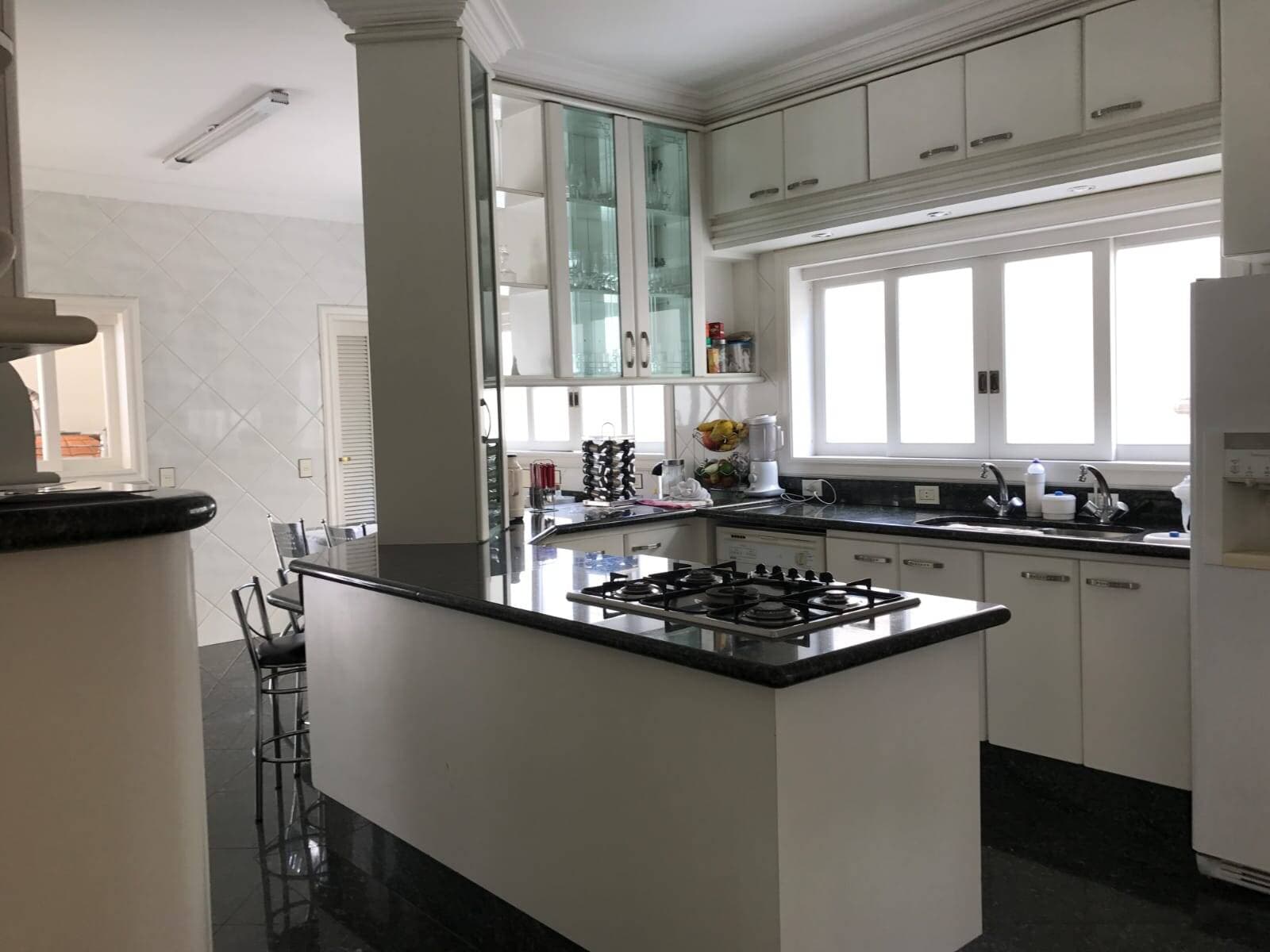 Casa com 5 suítes no condomínio Alphaville Residencial Zero — foto 10