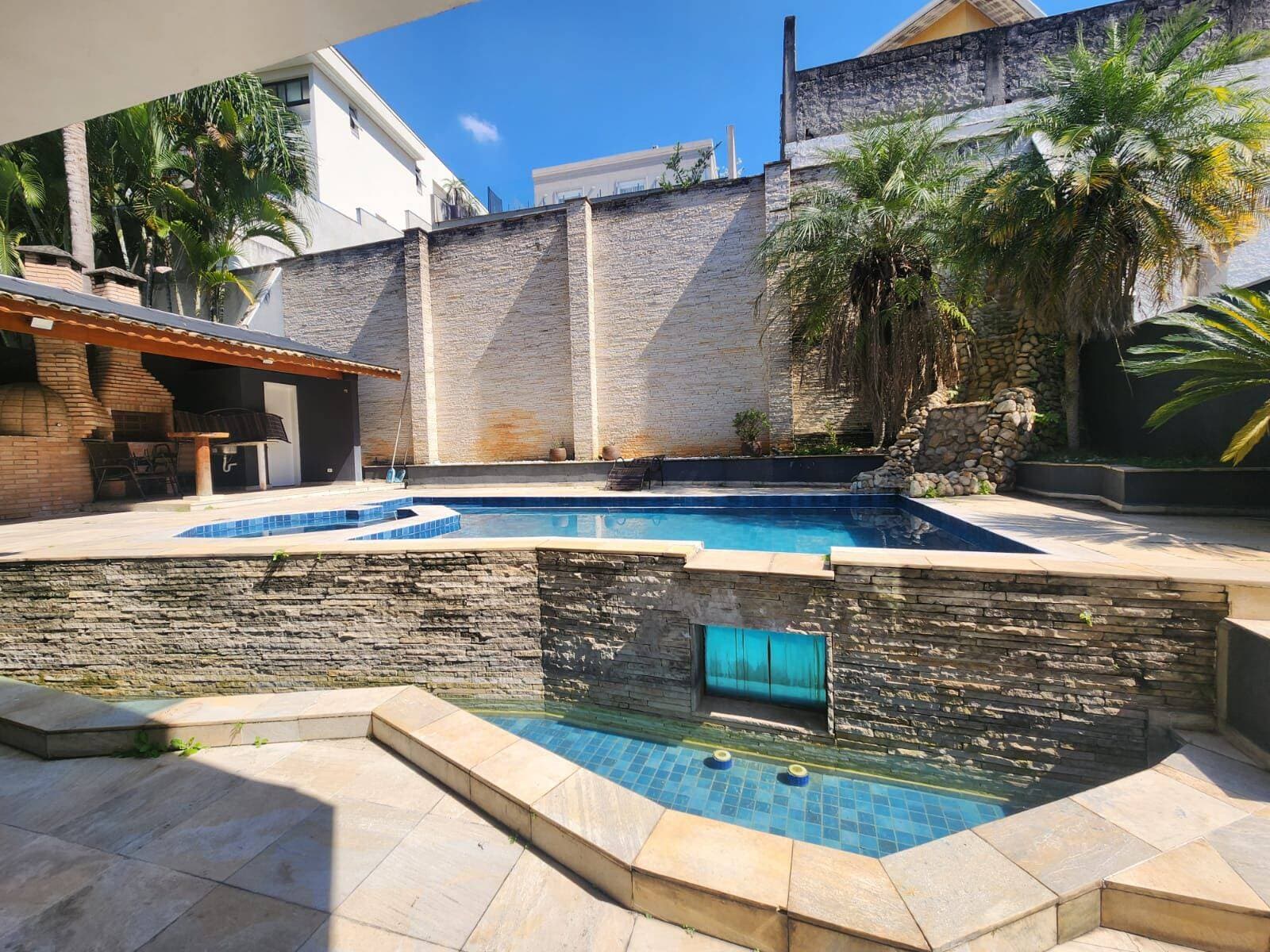 Casa com 4 suítes no  Residencial Alpha Plus — foto 13