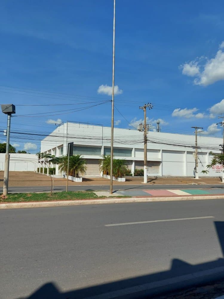 Comercial / Galpão - Várzea Grande, MT no bairro Centro-norte — foto 1