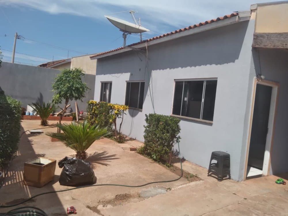 Casa - Várzea Grande, MT no bairro Petrópolis — foto 2