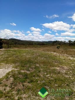 COMPRAR SÍTIO EM DIAMANTINA COM ÁGUA CORRENTE